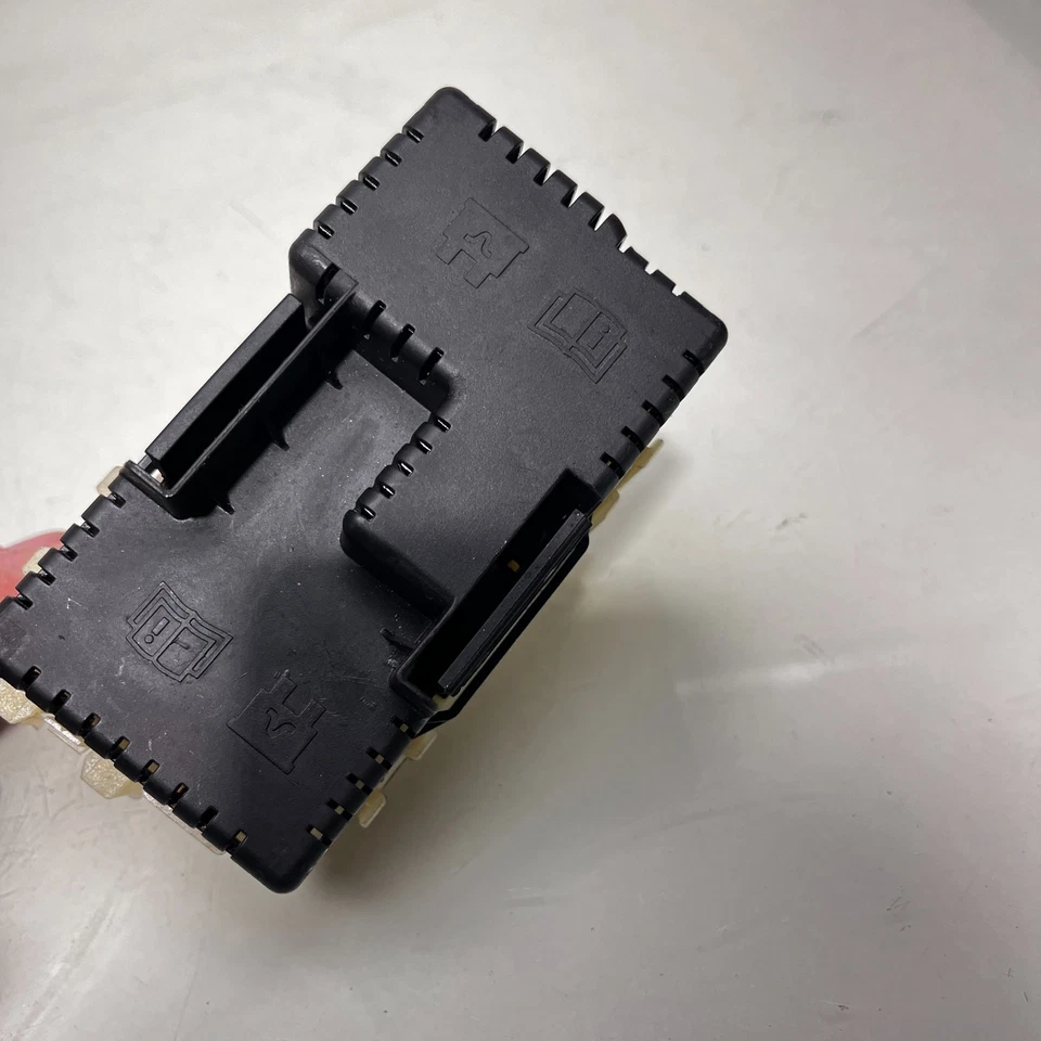 2010-2012 RANGE ROVER Rear Trunk Fuse Relay Holder Housing Box 6G9T14C507AB OEM - Image 2 of 4