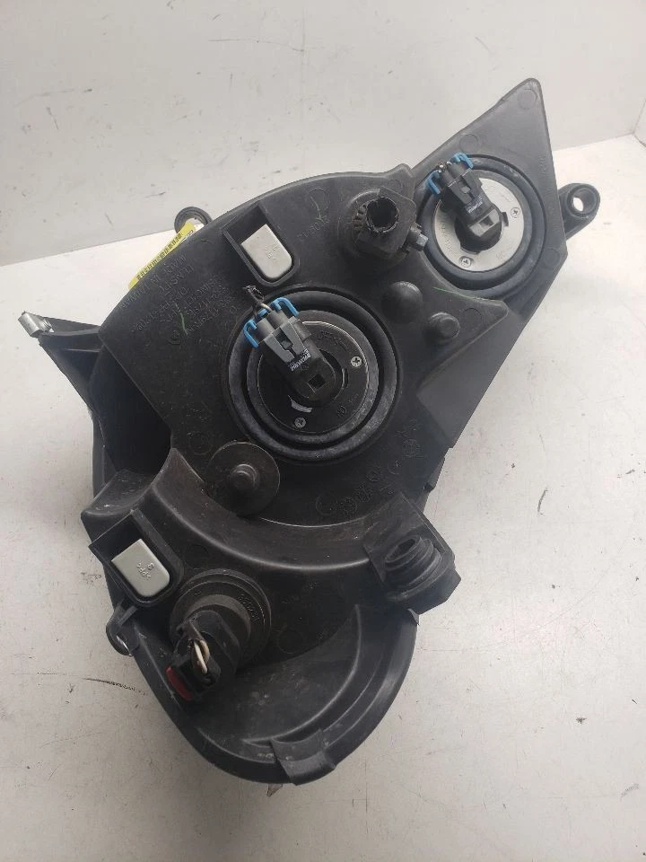 Passenger Right Headlight Fits 07-10 SEBRING 1428501 - Image 2 of 4