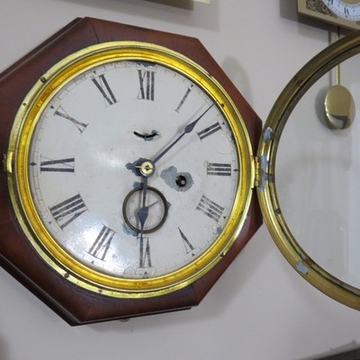 Antique Seth Thomas 30 Hour Gallery Clock, Time Only, Runs w/ Nice Case