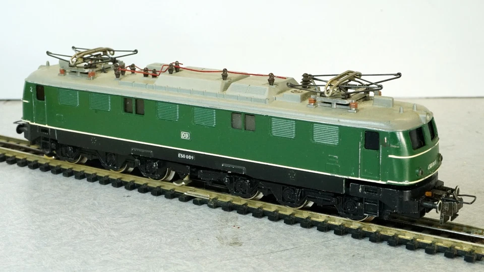 Trix Express H0/HO 2235 Br Class E50 6 Axle Dual Motor Loco Boxed C-7 Excellent - Image 3 of 4