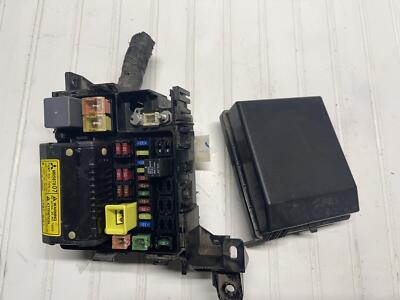 01-09 Mitsuibishi Eclipse Engine Fuse Box Assembly Tested