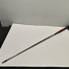 KBS Tour by FST 34,5” eje de acero con nuevo agarre compuesto múltiple de tamaño mediano Golf Pride