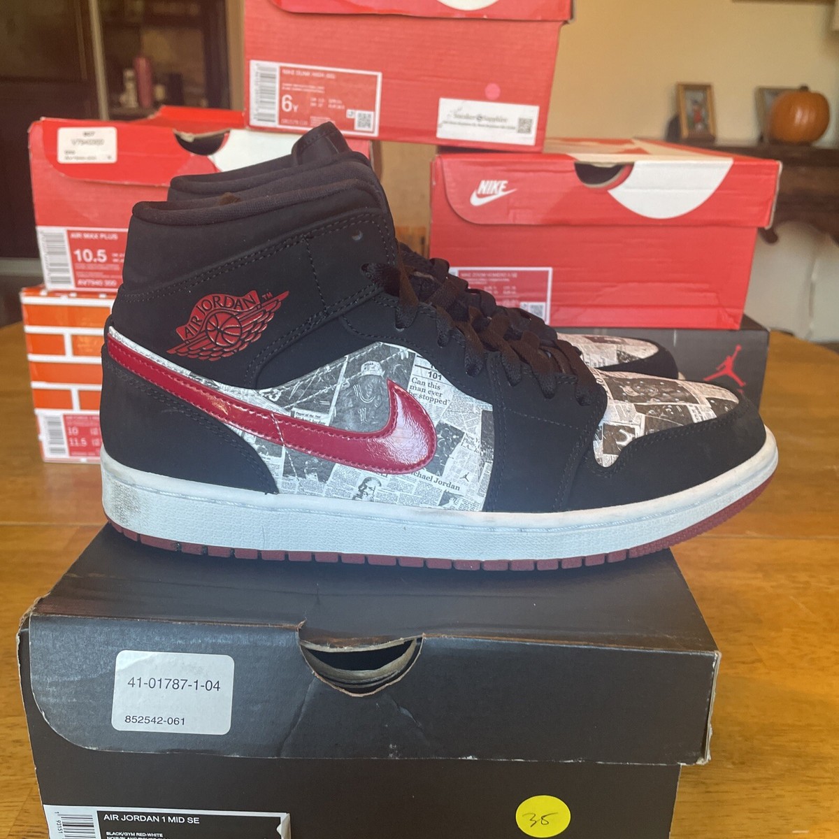 Size 9 - Air Jordan 1 SE Mid Newspaper Air Times Can See All