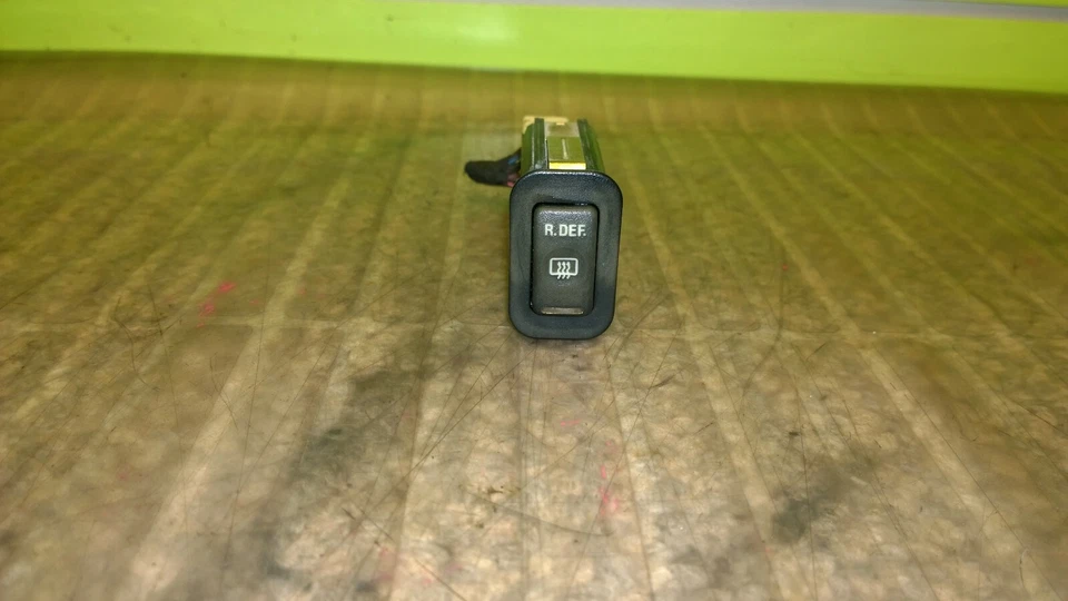 93 94 95 96 LLINCOLN MARK VIII 4,6 Л НА КУПЕ ЗАДНИЙ ПЕРЕКЛЮЧАТЕЛЬ РАЗМОРАЖИВАНИЯ OEM 1628-5 - Изображение 2 из 4