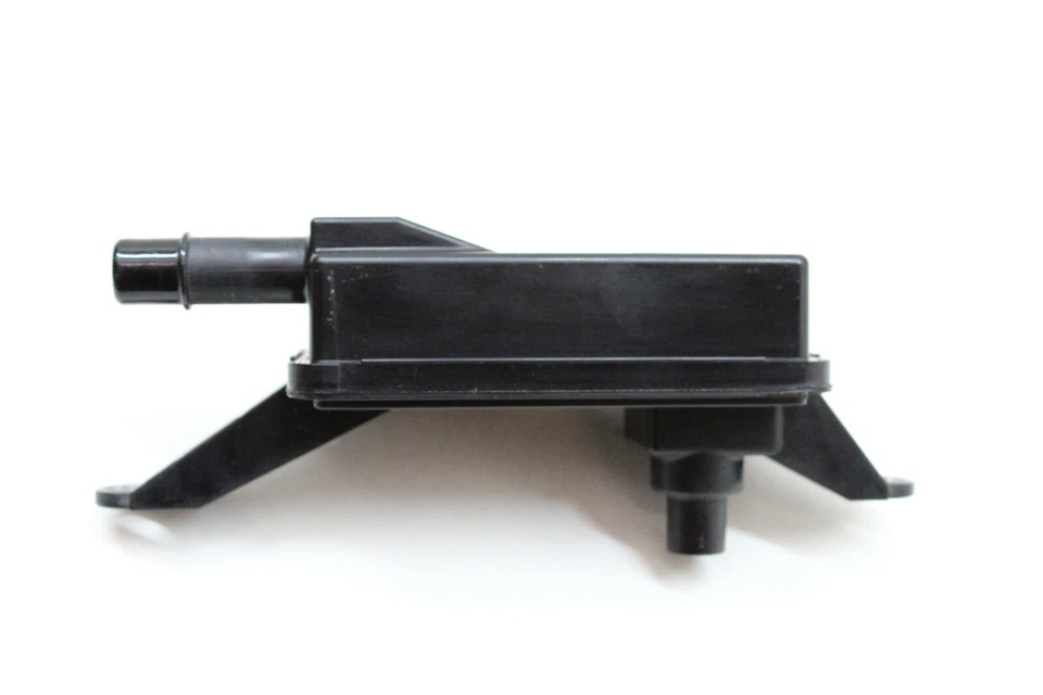 Filtro de drenaje de bote de vapor de combustible de carbón Subaru Legacy 2018 OEM 15 16 17 18 Foto 3 de 4