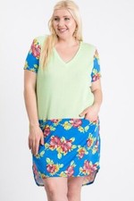 Plus Size Short Sleeve Floral Blocked Midi Dress With Front Pocket
