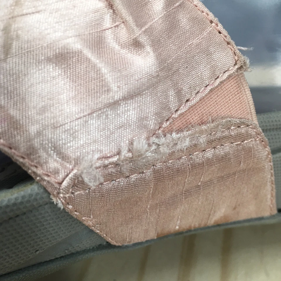 Sandalias Baretraps Mujer 11 M Dianna Tanga Chanclas Sandalia Rosa Satén Lazo Foto 4 de 4