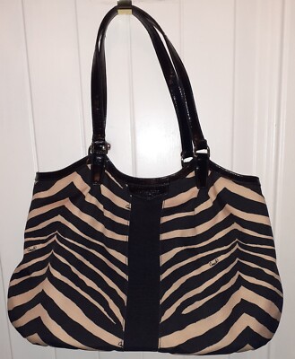 COACH STRIPE BLACK ZEBRA PRINT DEVIN PATENT SHOULDER BAG WALLET F24022  EUC⭐