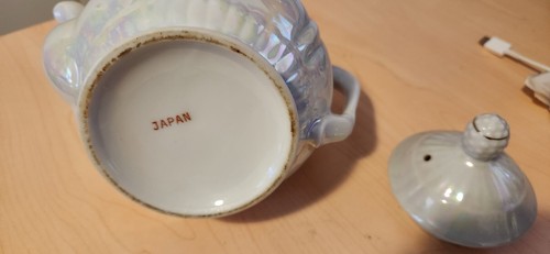 Porcelain teapot - pearl finish - Picture 6 of 6