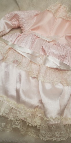 PRETTY VINTAGE DOLL DRESS PINK SATIN WHITE LACE ROSE LAYERED 13" LENGTH - Picture 7 of 10