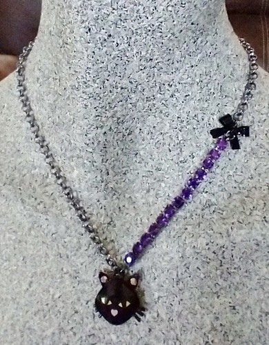 Betsey Johnson Black Cat Necklace With Purple Crystals Pendant NWT - Picture 3 of 13