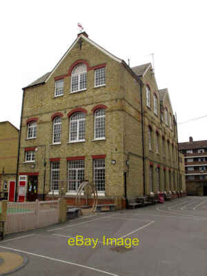 Photo 6x4 English Martyrs school, Walworth Bermondsey A Catholic primary  c2012