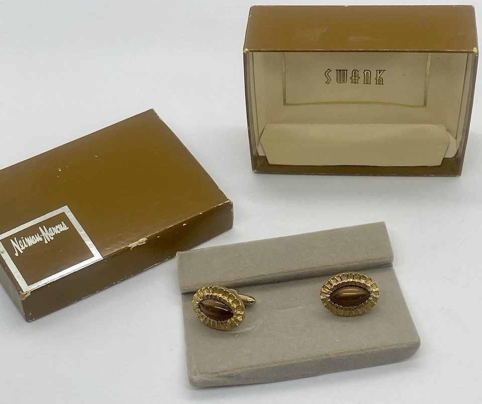 Vintage Neiman Marcus Cuff Links Brown Lucite Fluted Border Yellow Gold Toned - Image 2 of 4