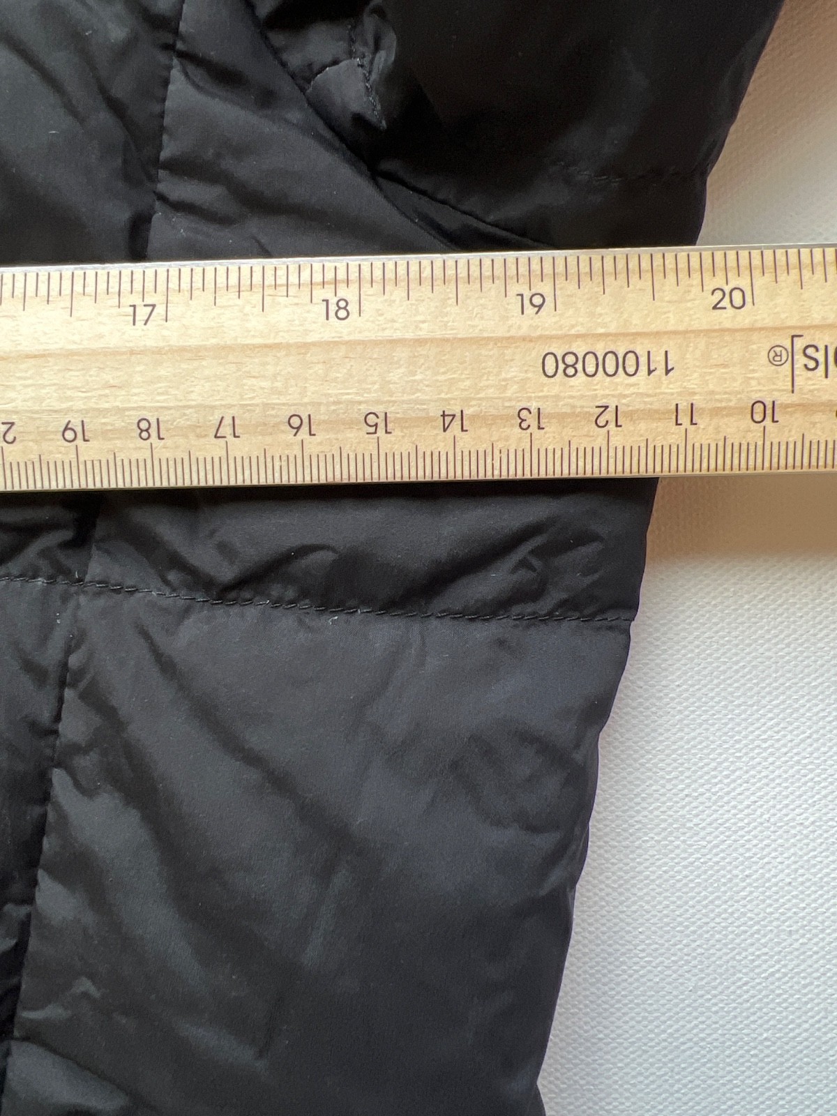 UNIQLO Women's Black Lightweight Packable Down Puffer Jacket image 2
