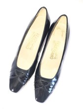 Salvatore Ferragamo Vintage 1980's Black Patent Leather Pumps Low Heel Size 7