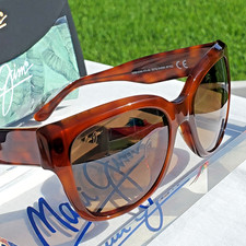Maui Jim Siren Song Manchester United Edition Women display picture 3