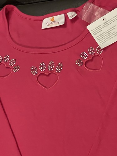 Neu mit Etikett Quacker Factory Größe LG Magenta Pink Strass Welpen Pfoten Oberteil 3/4 Ärmel - Bild 2 von 7