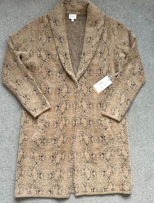 Cyrus Animal Print Longline Druckknopf Mantel Cardigan Jacke Medium Plüsch Neu mit Etikett