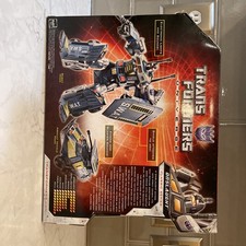 Hasbro Transformers Universe Ultra  Onslaught Robots Action Figure