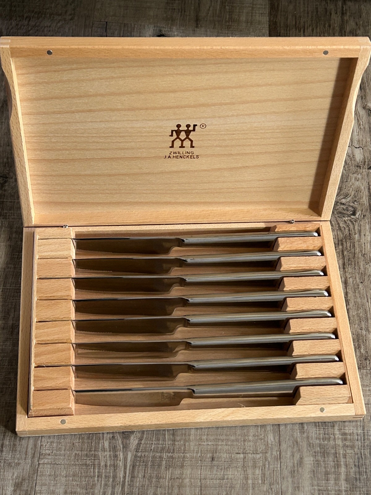 Zwilling J.A. Henckels Silver Stainless Steel 8 Piece Steak Knife Set