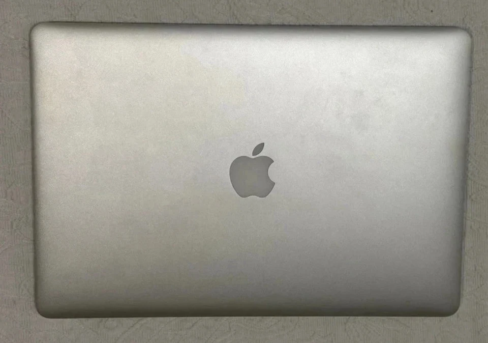 Apple MacBook Pro 15" 2015 · i7 · 16GB · 256GB, foto 2 de 5