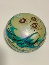 LUNDBERG STUDIOS IRIDESCENT ART GLASS PAPERWEIGHT TROPICAL FISH CALIFORNIA 1978
