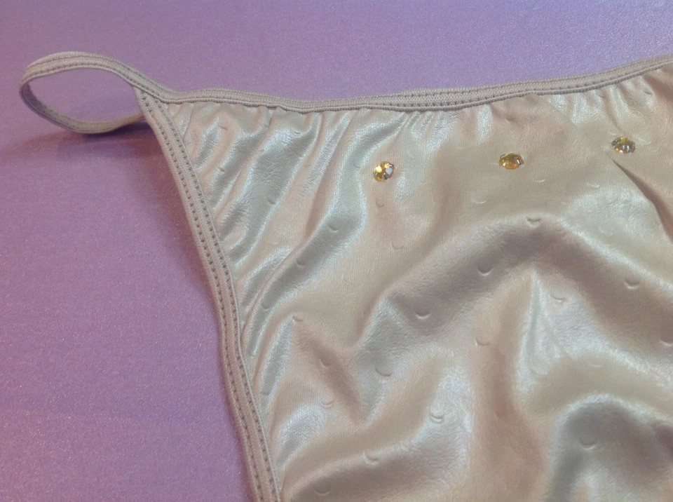 Bragas, Tangas Mujer "CAPRICIA O'DARE" Talla 10 Beige Cuero Look con Decoraciones Foto 3 de 4