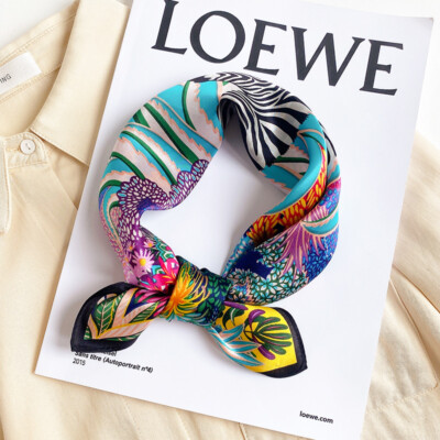 Foulard Quadrato In Seta Satinata Sallys, Stampa Animalier, 53x53 Cm, Multicolore, Fascia Per Capelli
