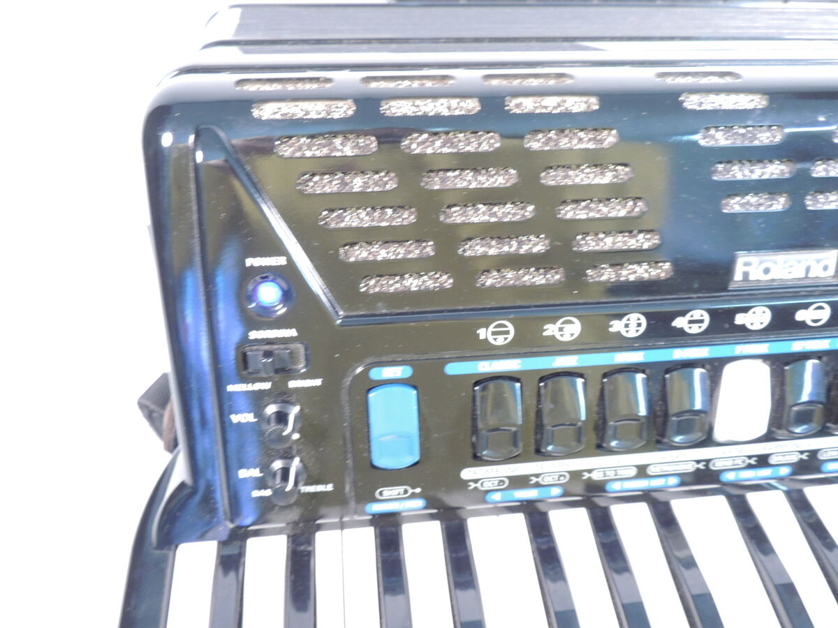 Roland Digital Piano Accordion FR-3X BK Black with Storage Roland Digital Piano Accordion FR-3X BK Black with Storage