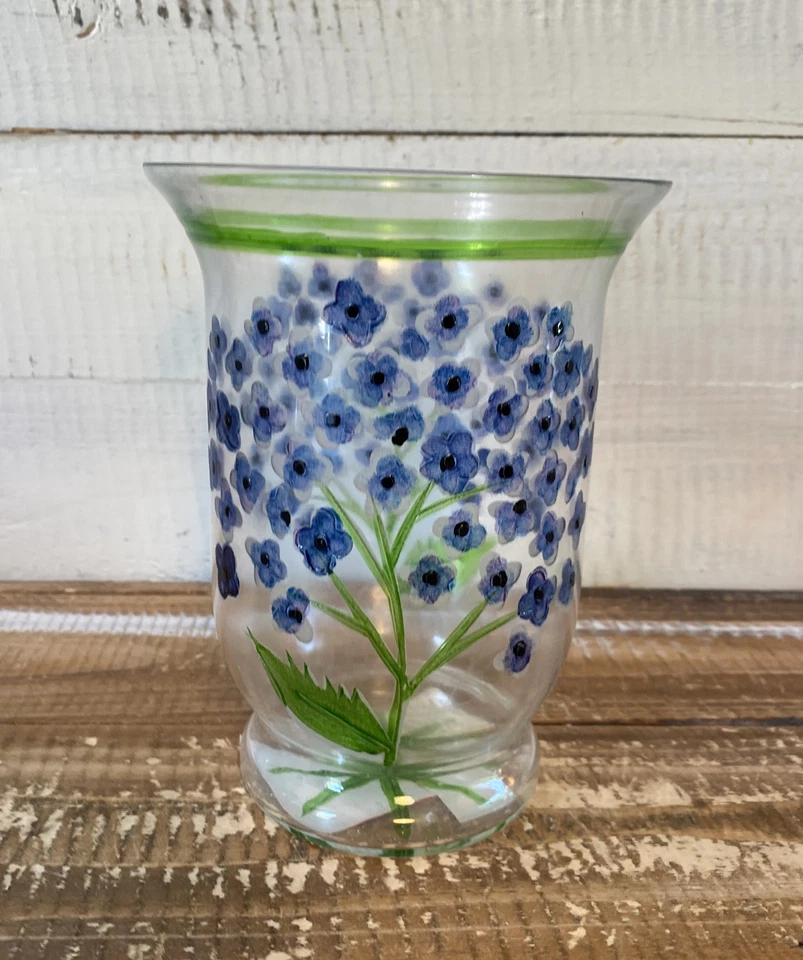 NIB Fifth Avenue Crystal Blown Glass Floral Hydrangea Mini Hurricane Lamp Candle - Image 3 of 4