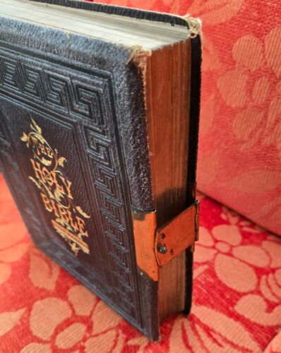 The Holy Bible Old and New testaments Oxford 1897 True Antique - Picture 5 of 17