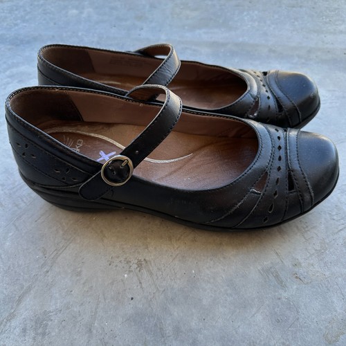 Dansko Mary Jane style Shoes Womens 39 Black Leather Buckle Strap
