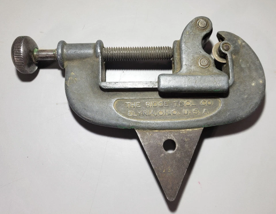 Ridgid Pipe Cutter No. 0  5/8'" to 2"-1/8" Made In USA - Elyria, Ohio - Image 2 of 4