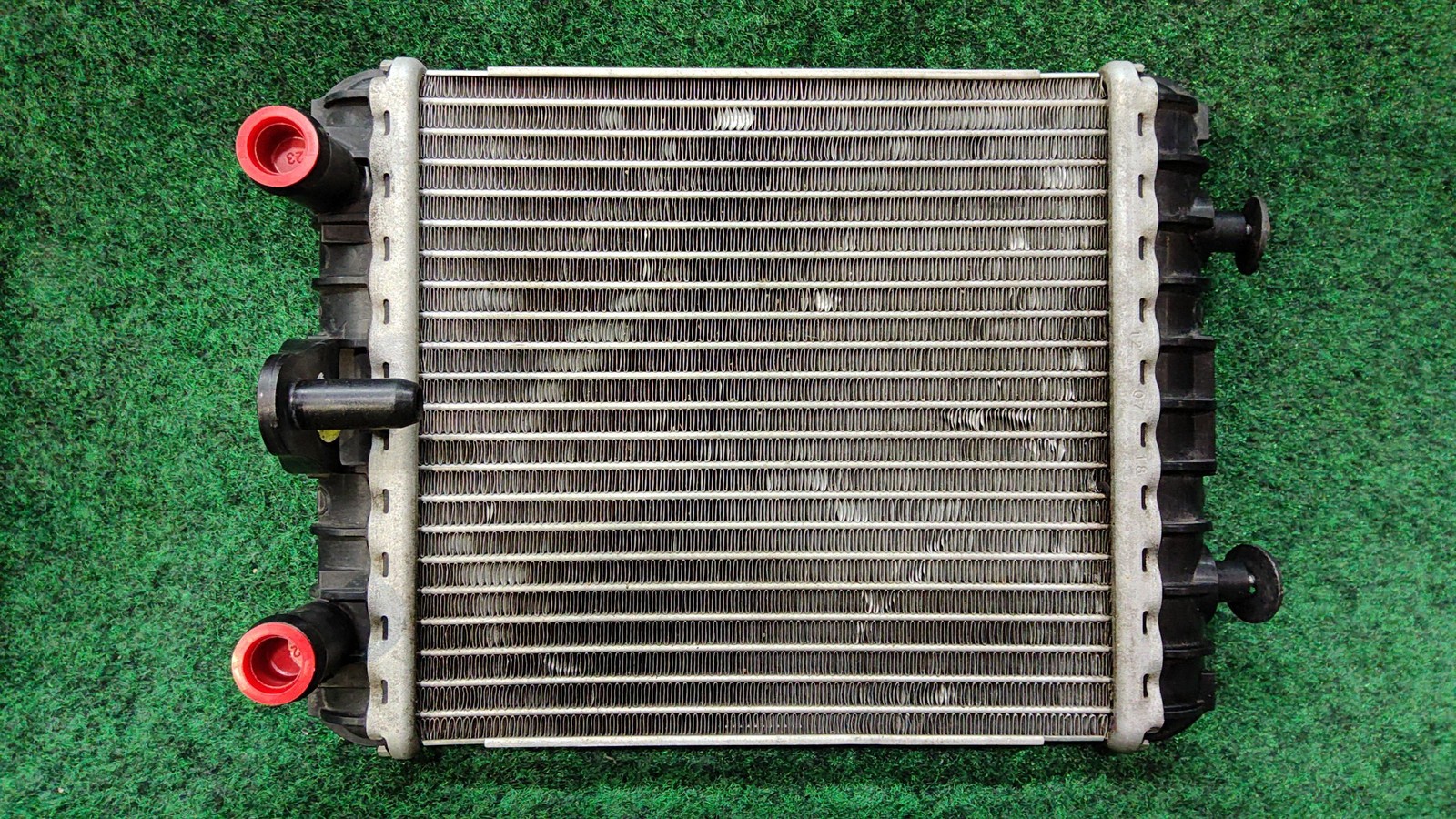 2018-2021 Audi SQ5 Additional Radiator Cooler For Coolant Oem 80a121212e