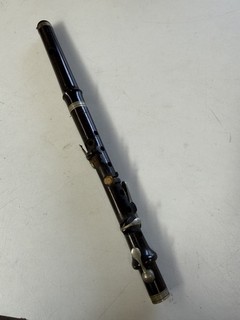 ANTIKES FLÖTENINSTRUMENT AUS HOLZ HAWKES & SON LONDON PROJEKT