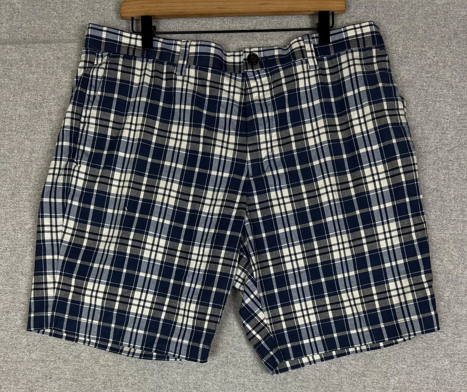 Banana Republic Shorts Mens 36 9" Blue Plaid Aiden Chino Stretch Casual Summer