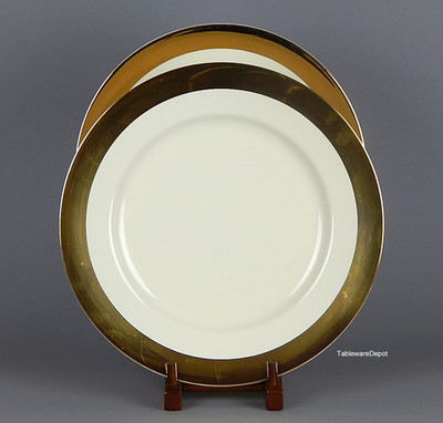 Royal Limited HOLLY HOLIDAY, Set/s of 2 Chargers, Light Cream & Gold