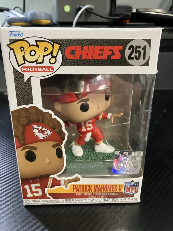 Funko Pop! NFL #251 Kansas City Chiefs Patrick Mahomes II (2023) Vinyl Figure
