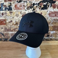 Under Armour UA Men's Black w/black logo Classic Fit M/L Cap Hat NWT