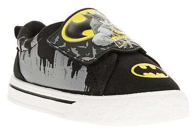BATMAN DC COMICS Skater-Style Sneakers Shoes Boys/Youth Size 13 1 2 or 3 $38 BATMAN DC COMICS Skater-Style Sneakers Shoes Boys/Youth Size 13 1 2 or 3 $38
