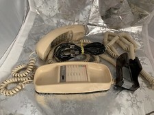    Vintage 90's AT  T Beige Corded Push Button Desk Phone Telephone