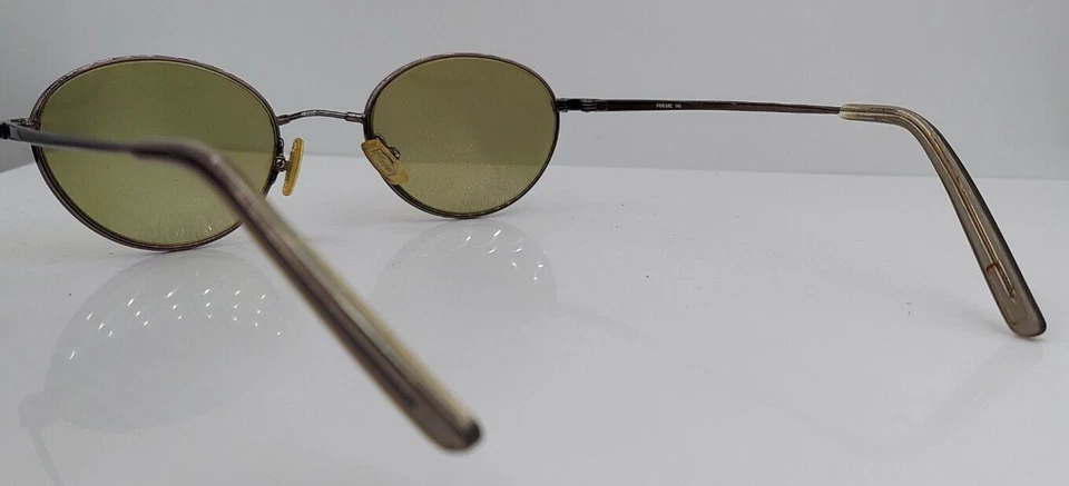 Gafas de sol Fossil Watson Gunmetal ovaladas de metal SOLO MARCOS Foto 3 de 4