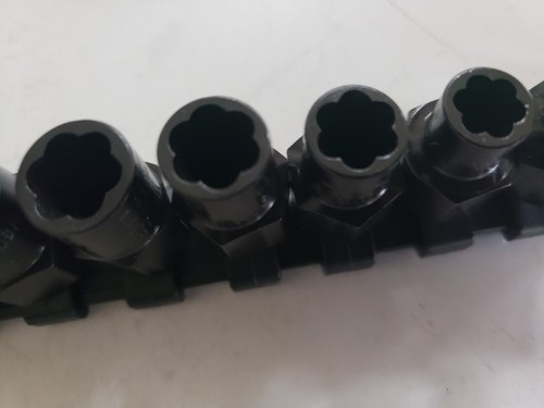 Matco tools TSS13EX 13 piece 3/8" & 1/2" dr. twist socket set w/ external hex - Picture 6 of 6