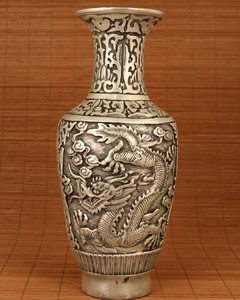 Valuable Big Chinese Old Tibet Silver Hand Carved Dragon Statue