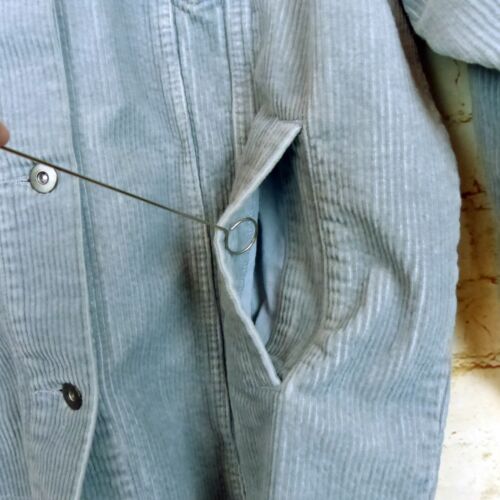 Chaqueta de camionero de pana de gran tamaño Zara para mujer XS azul bebé dobladillo crudo Gorpcore años 90 - Imagen 10 de 14