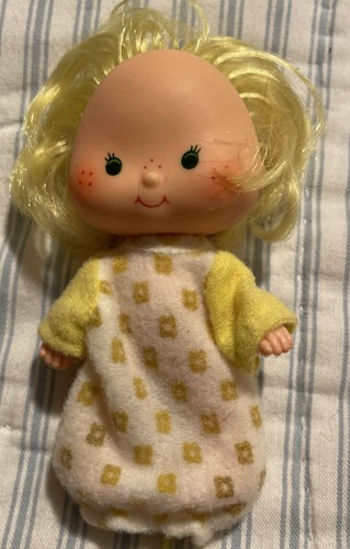 Vintage 1979 Butter Cookie Strawberry Shortcake 4” doll - Picture 6 of 6