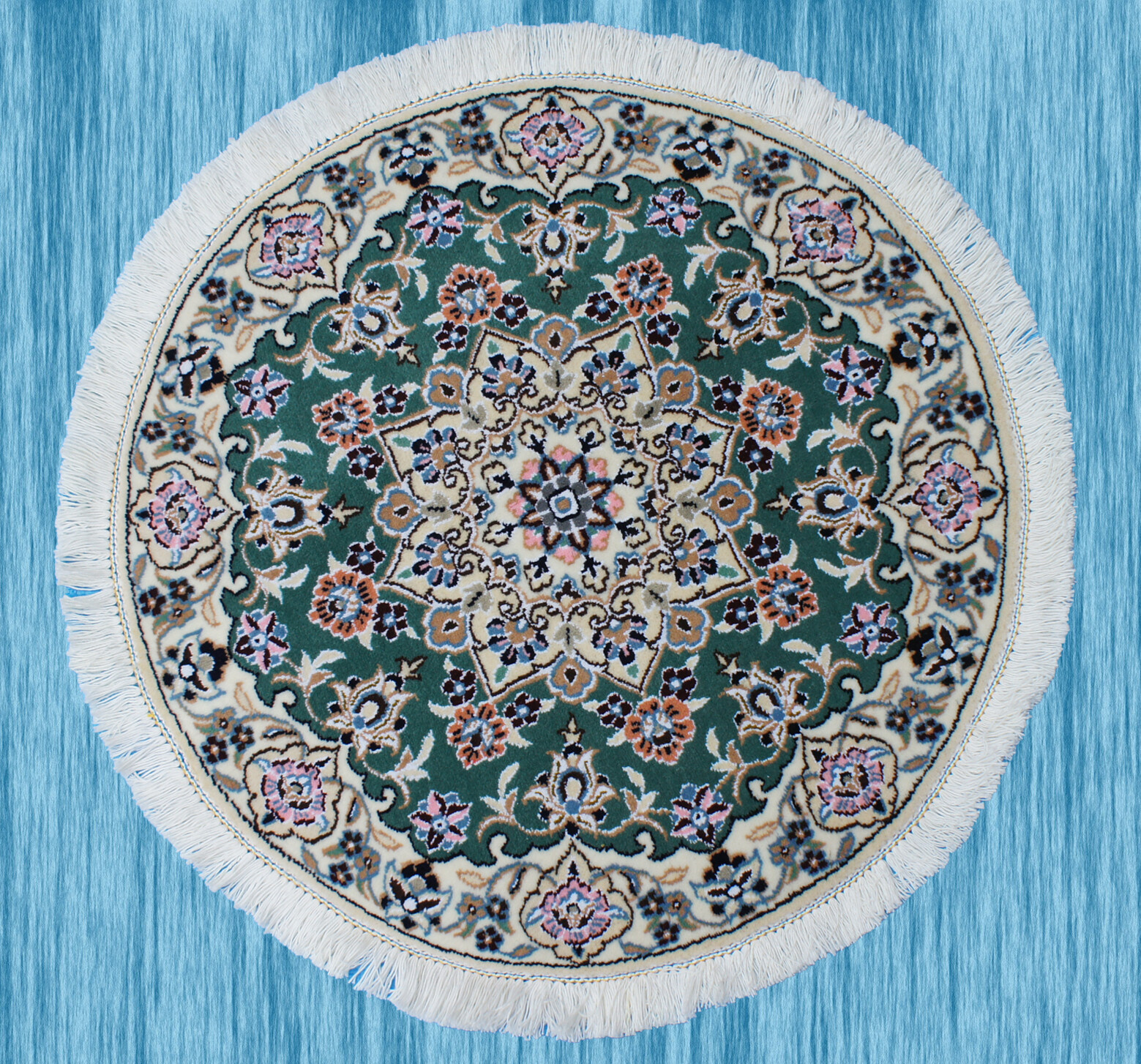 Astonishing Oriental Persians Rugs Naein Silk And Wool hand knoted