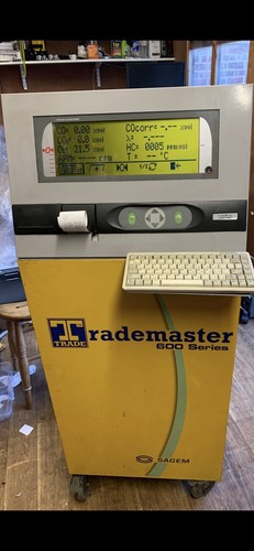 MOT SPEC GAS ANALYSER WITH WARRANTY FOR PRE MOT CHECKS AND CLASSIC,LPG CHECKING - Picture 3 of 8
