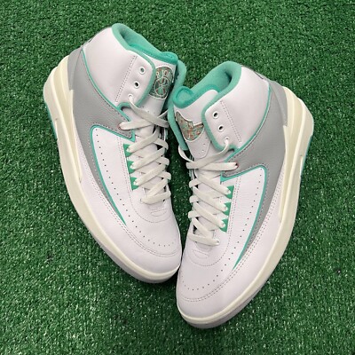 Size 11 - Nike Air Jordan 2 Retro Crystal Mint FN6755-100 Clean! Ships Fast!