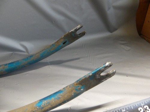 Vintage Bike Fork - 1" x 6⅞" Steering Tube - 13½" Fork Clearance - 3½" Spread - Picture 3 of 5